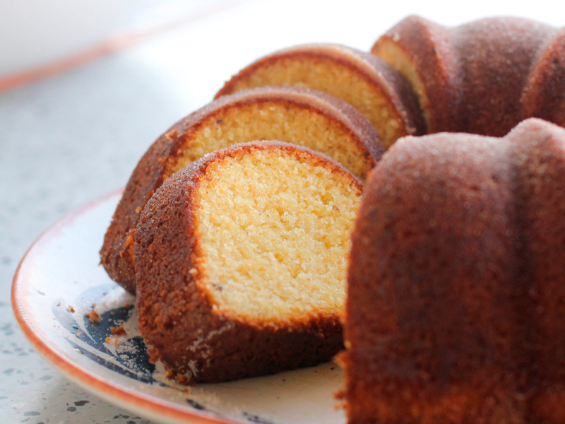 Bolo de fubá com erva doce fofinho e simples